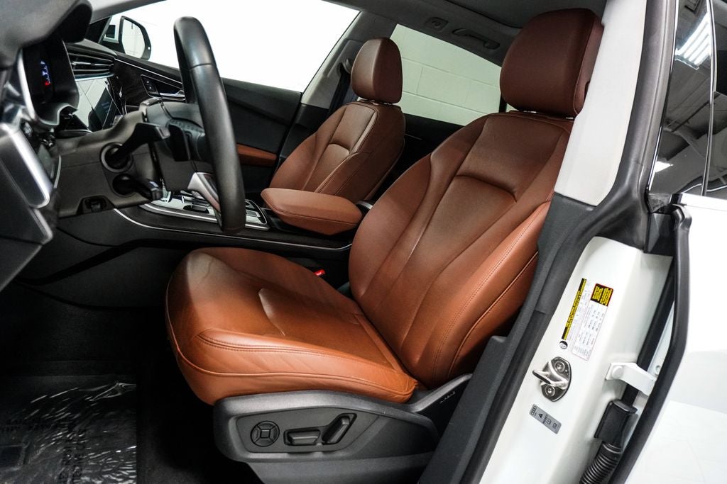 2022 Audi Q8 55 Premium Plus quattro