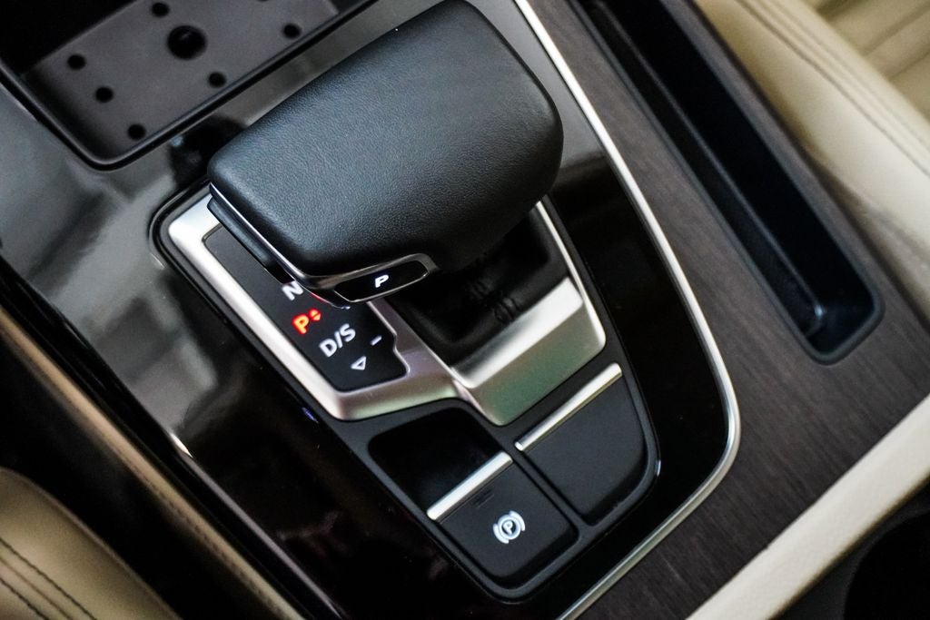 2024 Audi Q5 45 S line Premium quattro