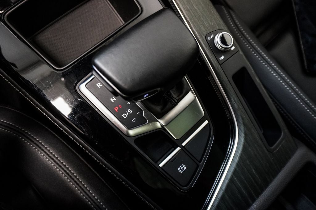 2024 Audi A4 45 S line Premium Plus quattro