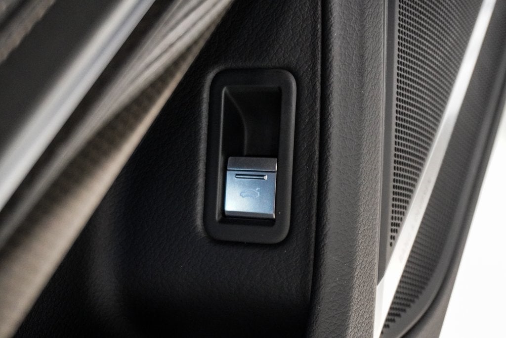 2023 Audi S8 4.0T quattro