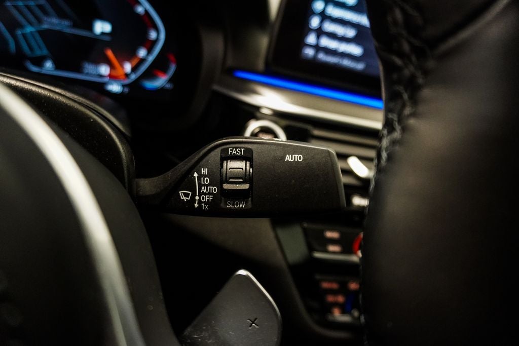 2023 BMW 5 Series M550i xDrive