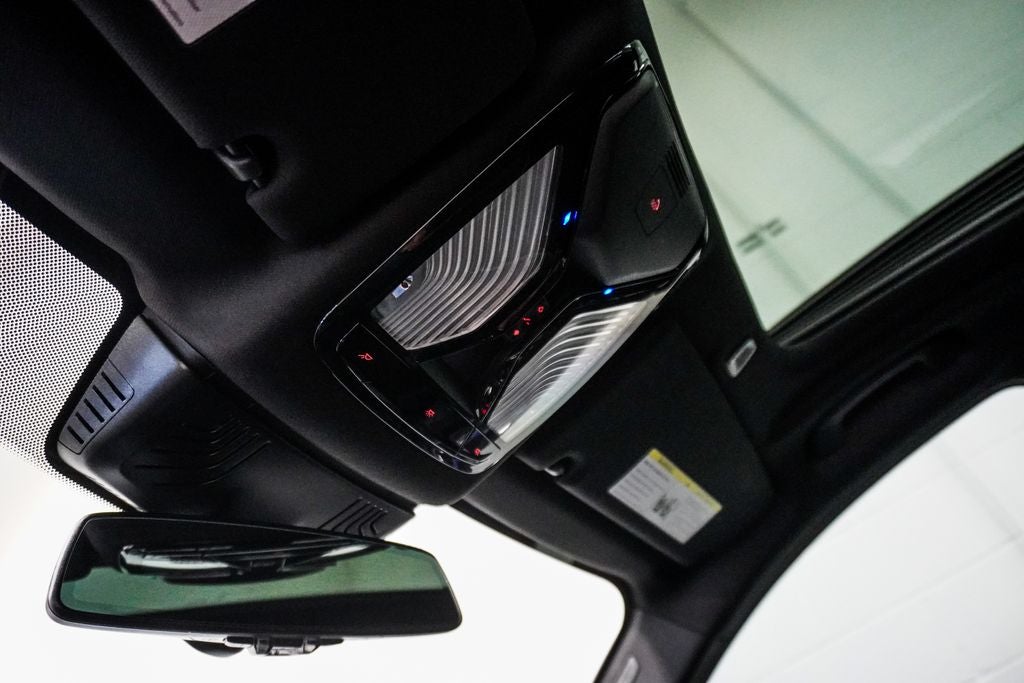2023 BMW 5 Series M550i xDrive