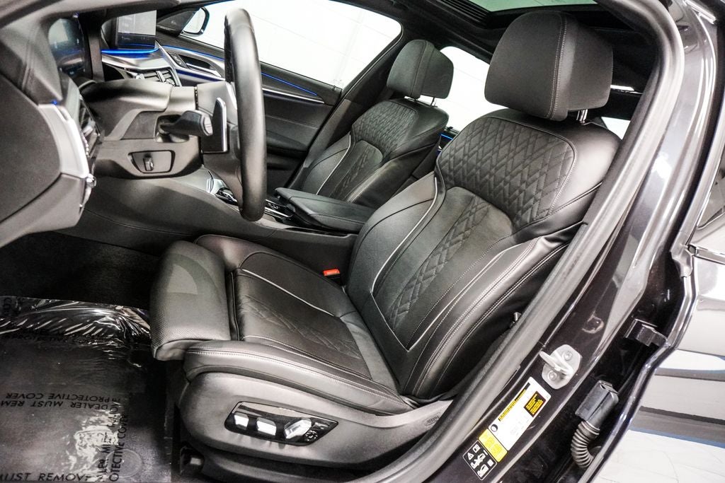 2023 BMW 5 Series M550i xDrive