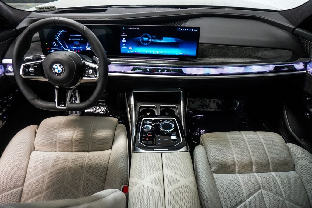 2023 BMW 7 Series 740i