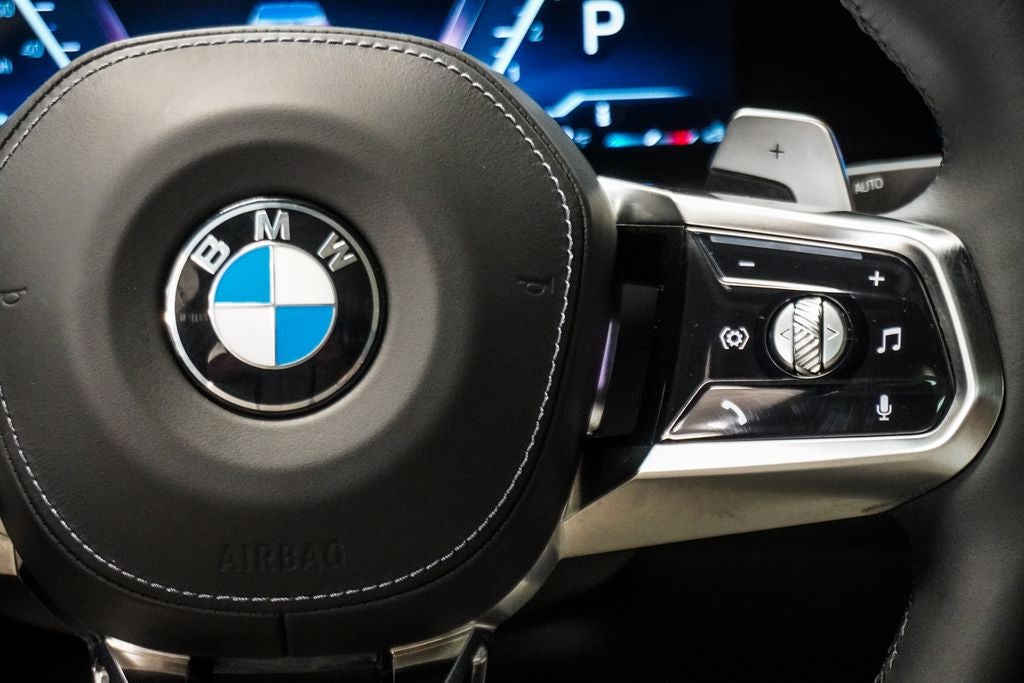 2023 BMW 7 Series 740i