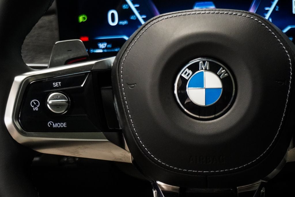 2023 BMW 7 Series 740i