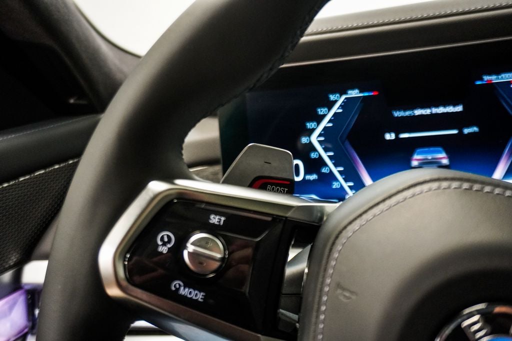 2023 BMW 7 Series 740i