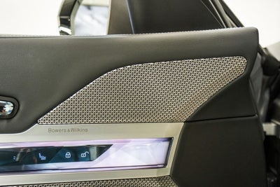 2023 BMW 7 Series 740i