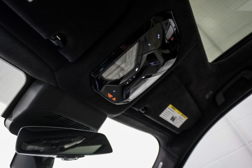 2023 BMW 7 Series 740i