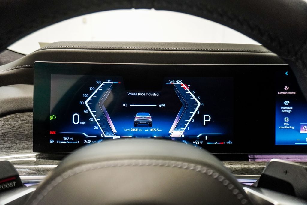2023 BMW 7 Series 740i