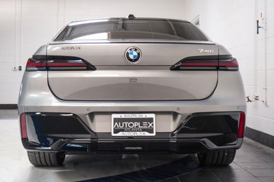 2023 BMW 7 Series 740i