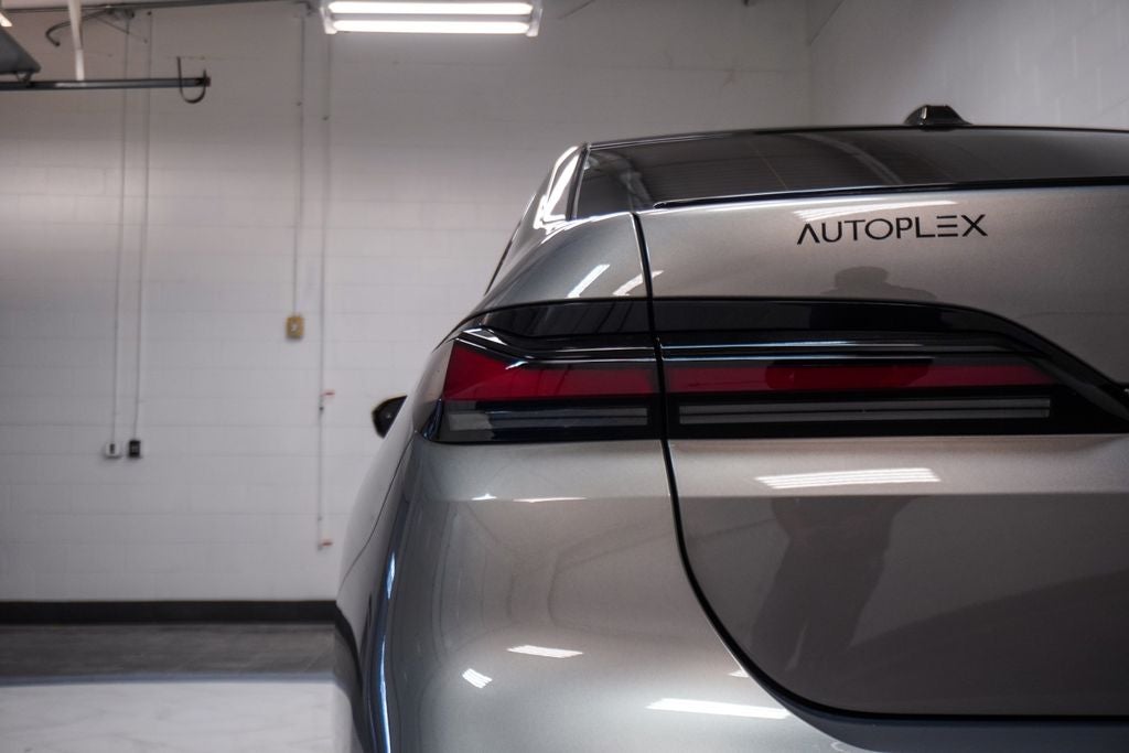 2023 BMW 7 Series 740i