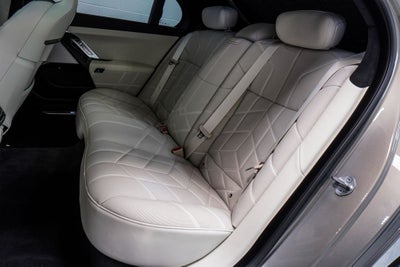 2023 BMW 7 Series 740i