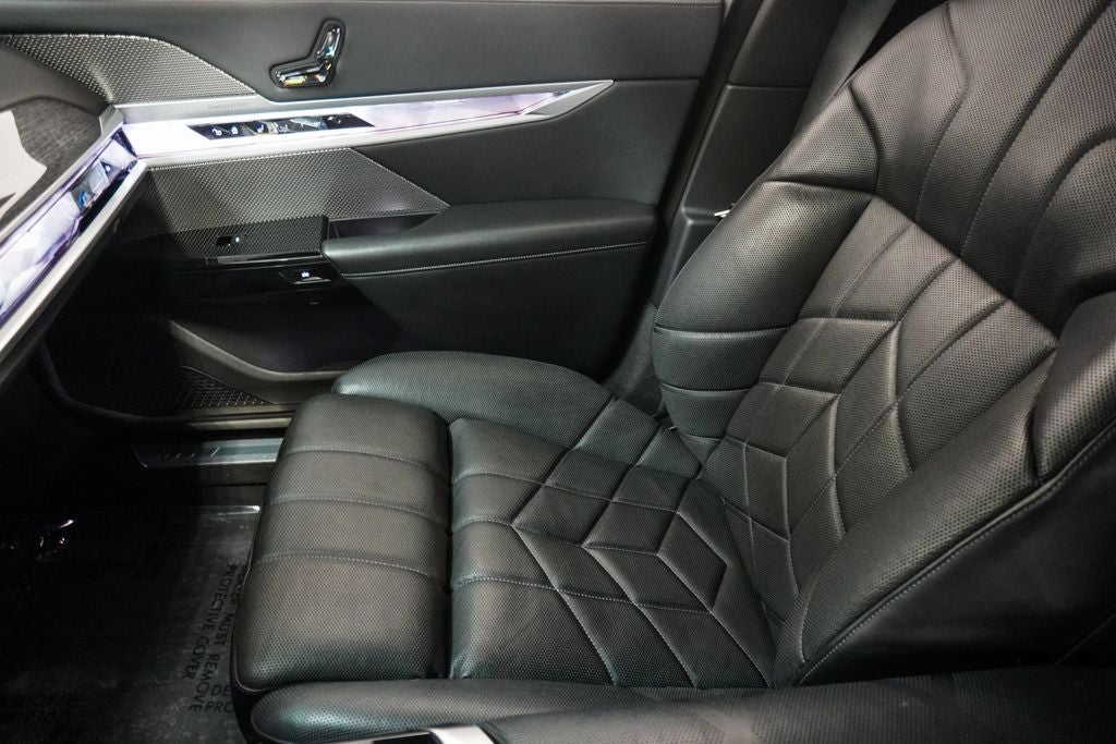 2023 BMW 7 Series 760i xDrive