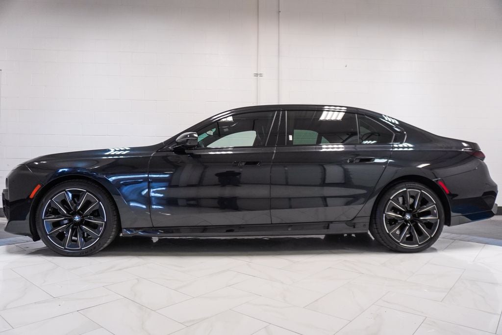 2023 BMW 7 Series 760i xDrive