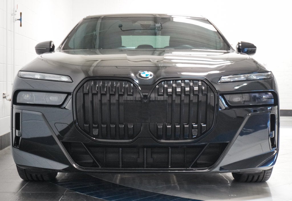 2023 BMW 7 Series 760i xDrive