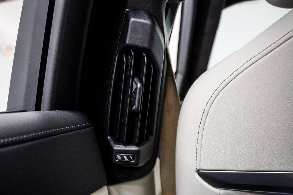 2023 BMW 7 Series 760i xDrive