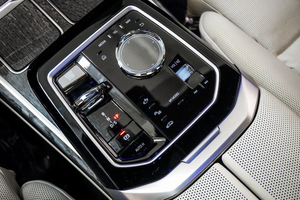 2023 BMW 7 Series 760i xDrive