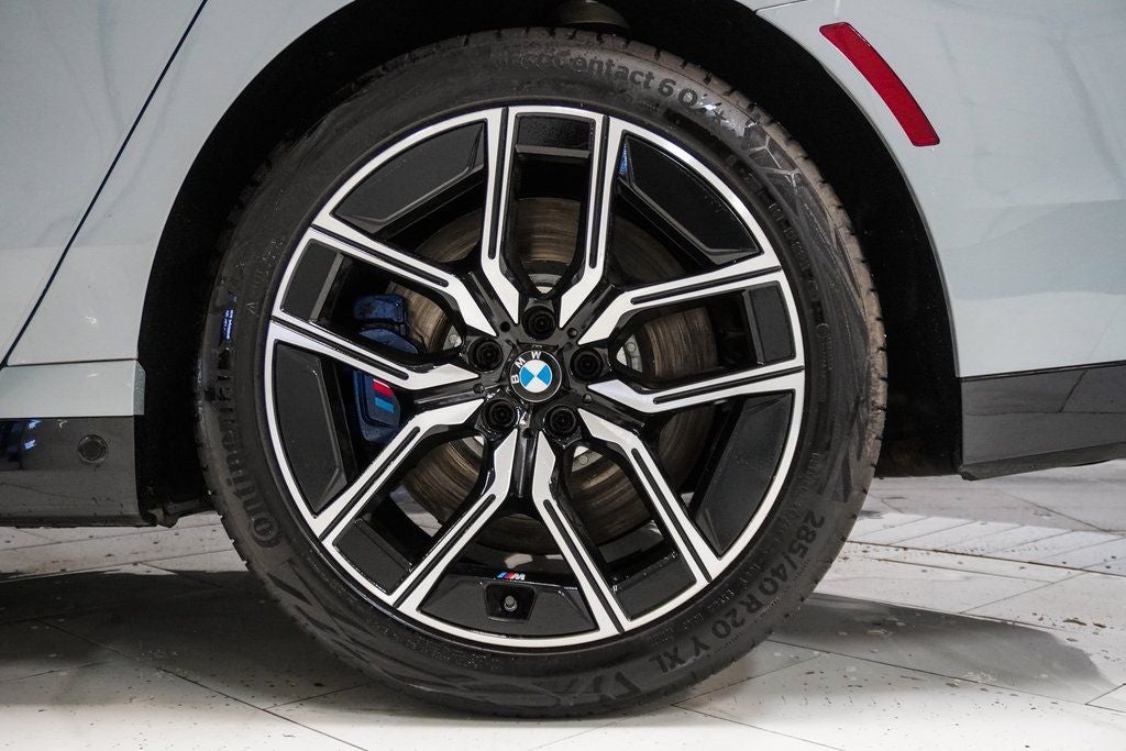 2023 BMW 7 Series 760i xDrive