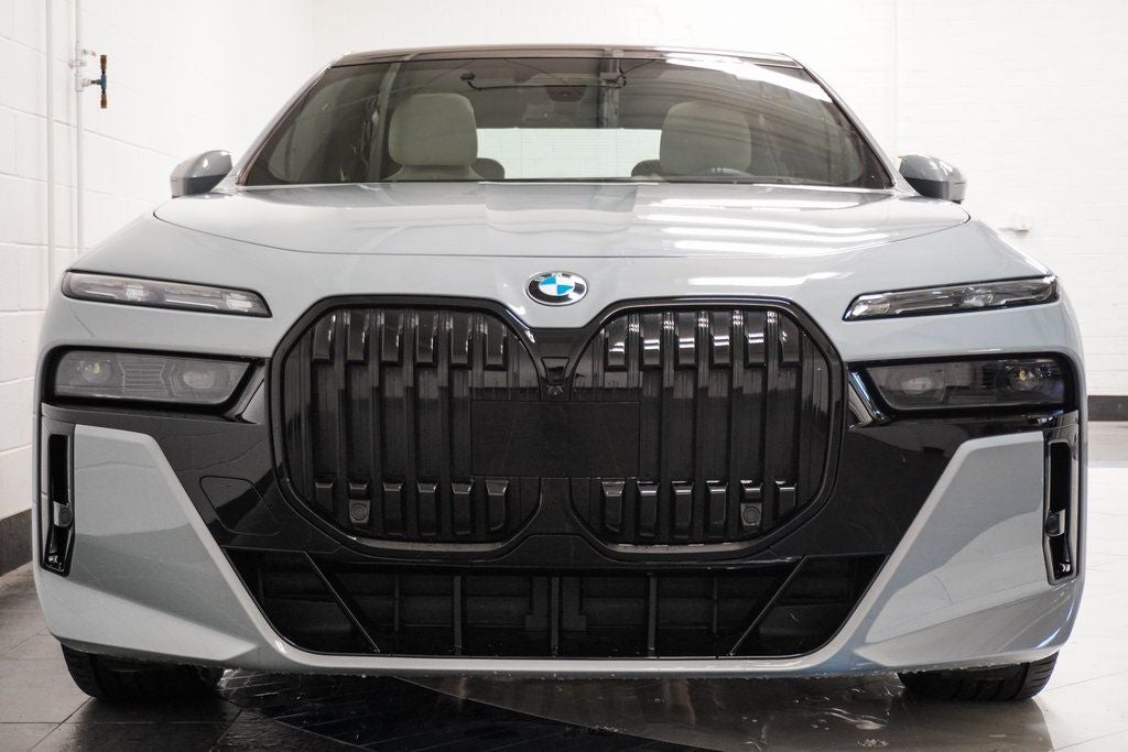 2023 BMW 7 Series 760i xDrive