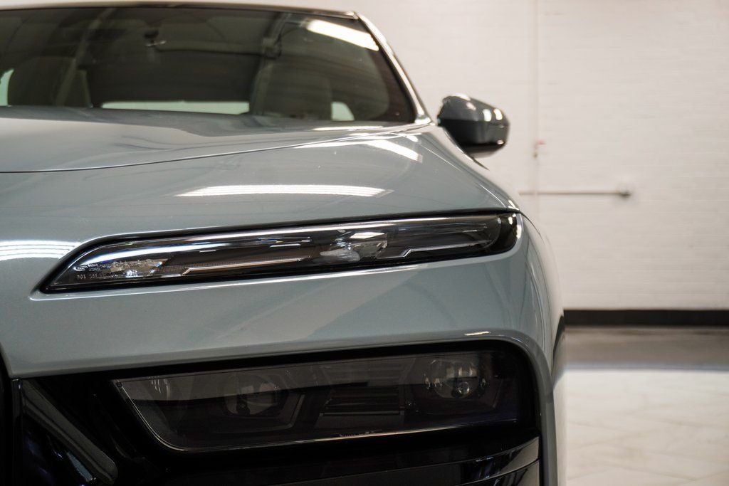 2023 BMW 7 Series 760i xDrive