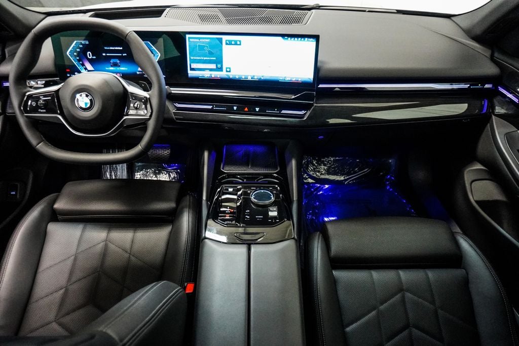 2025 BMW 5 Series 530i