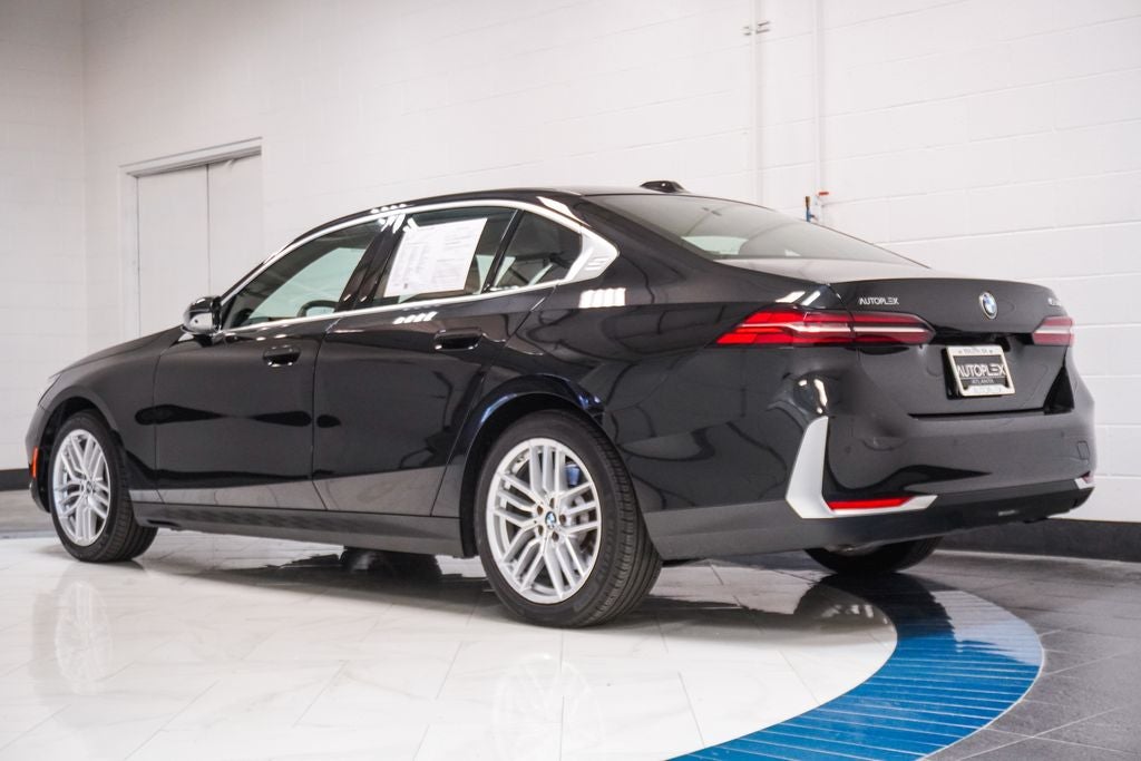 2025 BMW 5 Series 530i