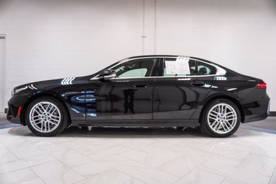 2025 BMW 5 Series 530i