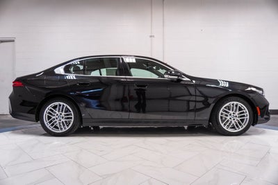 2025 BMW 5 Series 530i