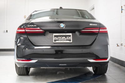 2025 BMW 5 Series 530i