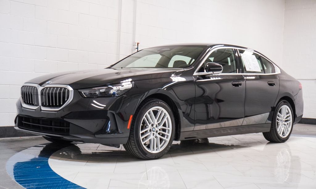 2025 BMW 5 Series 530i