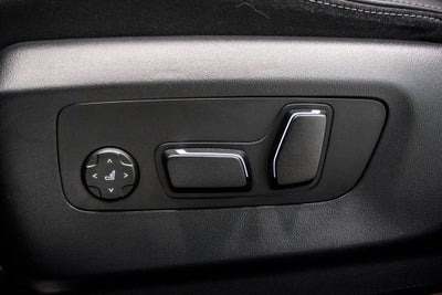 2025 BMW 5 Series 530i