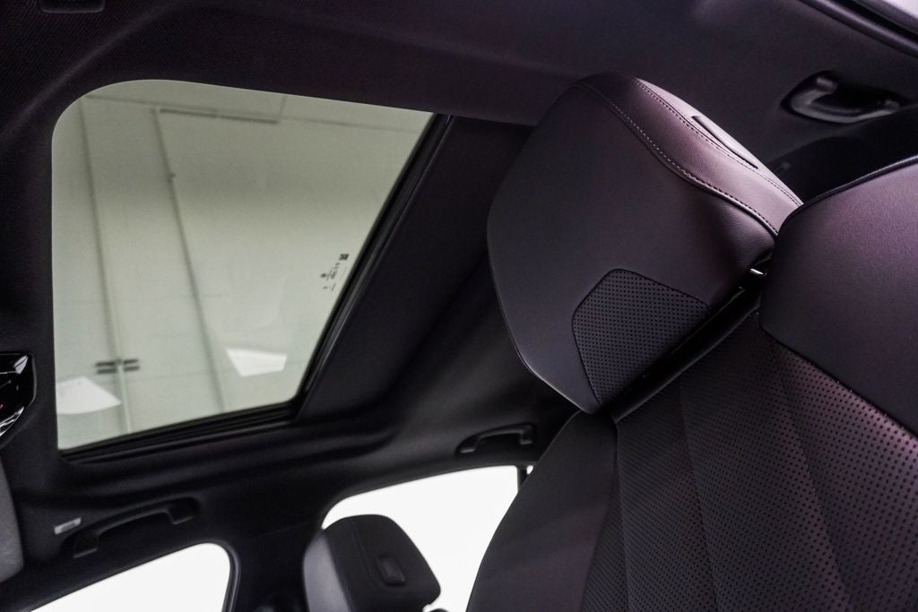 2025 BMW 5 Series 530i