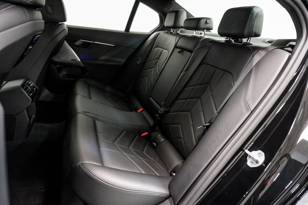 2025 BMW 5 Series 530i