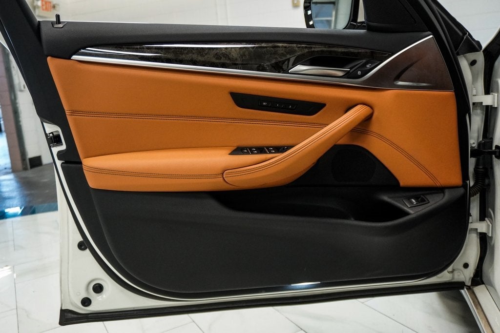 2021 BMW 5 Series 530i