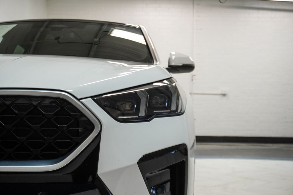 2025 BMW X2 xDrive28i