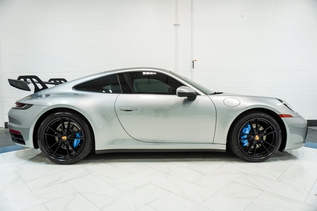 2024 Porsche 911 Carrera