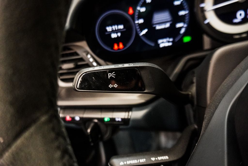 2024 Porsche 911 Carrera 4 GTS