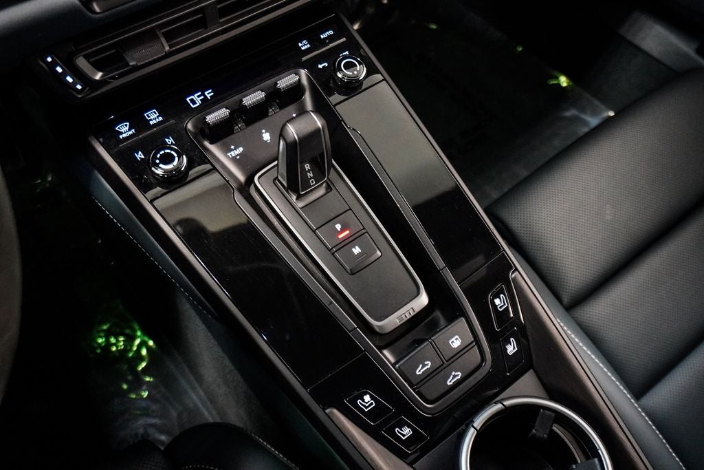 2024 Porsche 911 Carrera 4 GTS