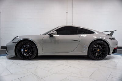 2024 Porsche 911 Carrera 4 GTS