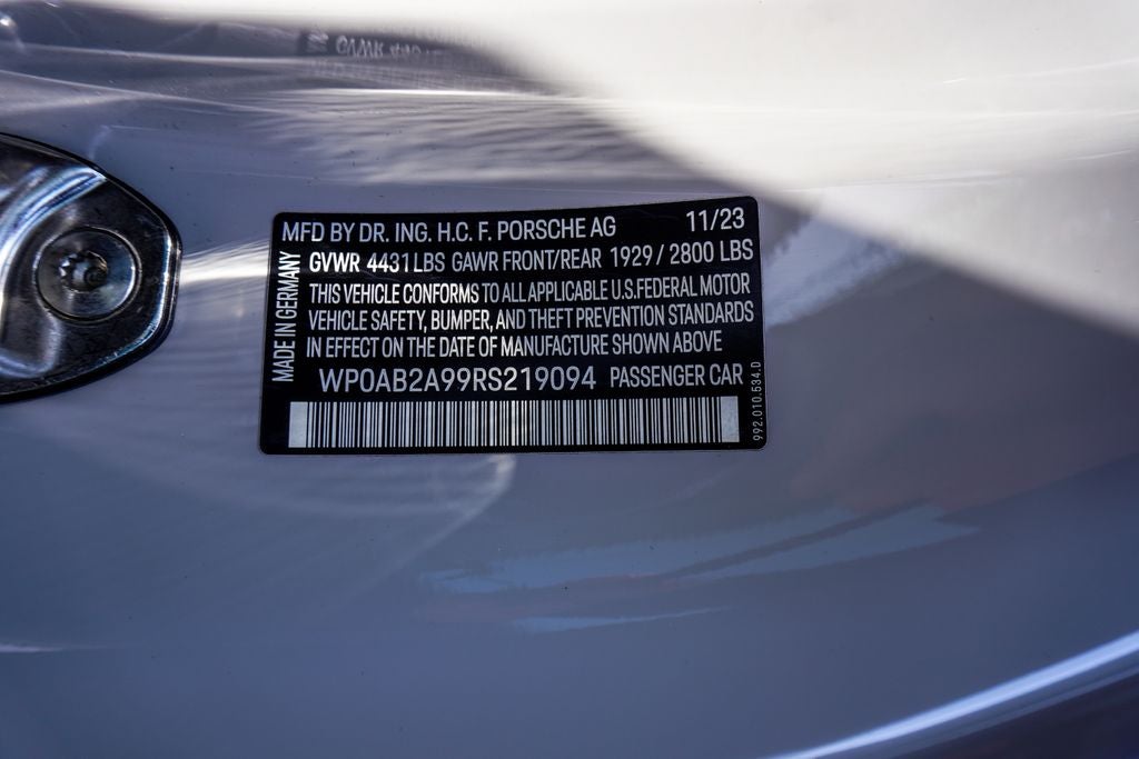 2024 Porsche 911 Carrera 4 GTS
