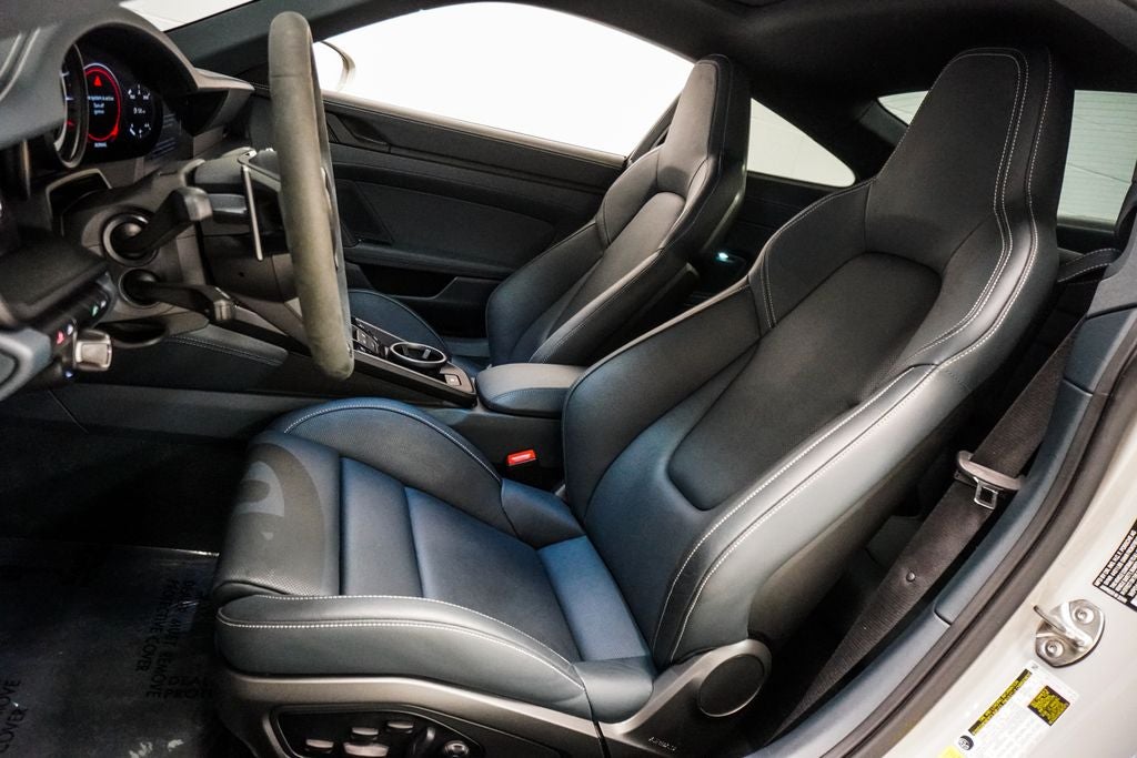 2024 Porsche 911 Carrera 4 GTS