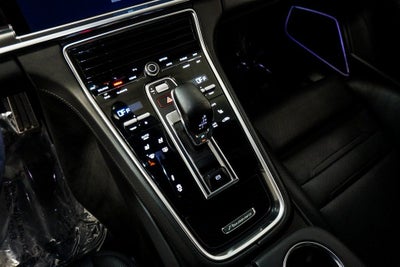 2022 Porsche Panamera GTS