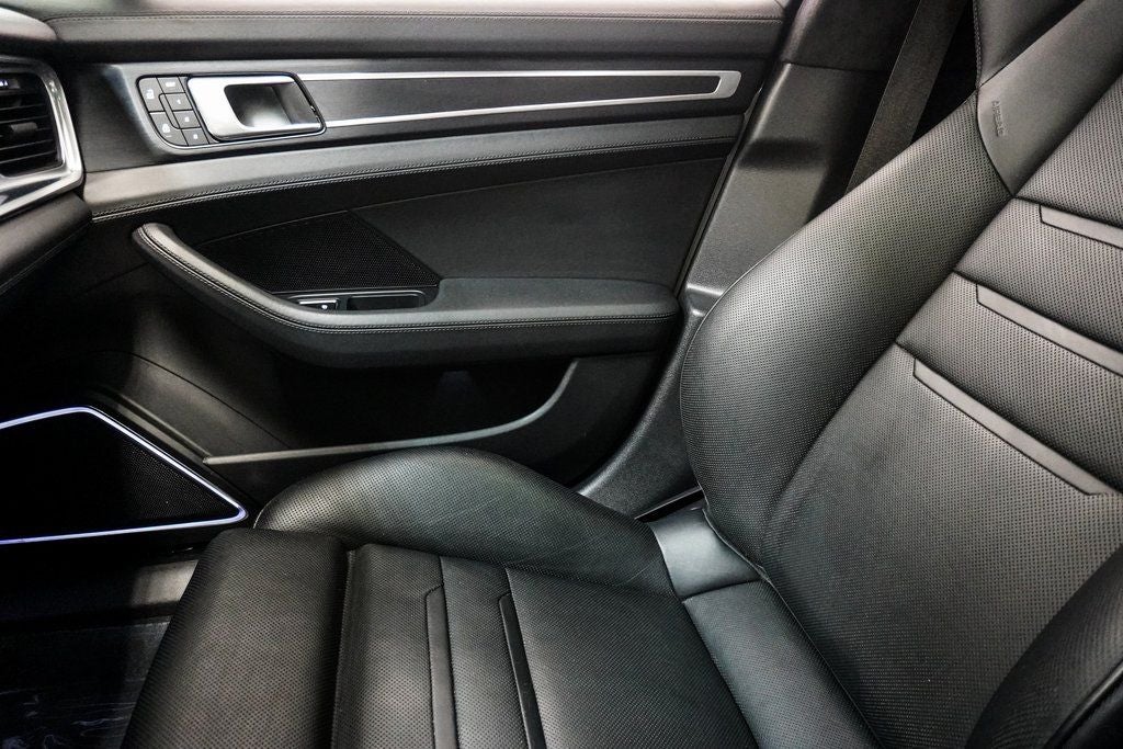 2022 Porsche Panamera GTS