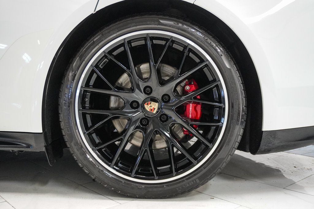 2022 Porsche Panamera GTS