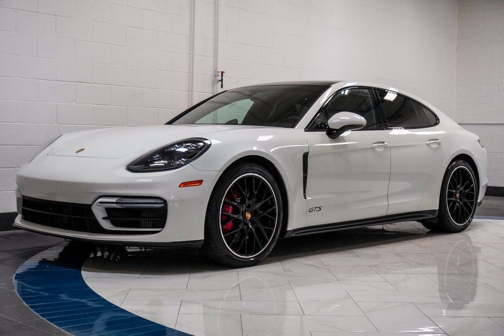2022 Porsche Panamera GTS