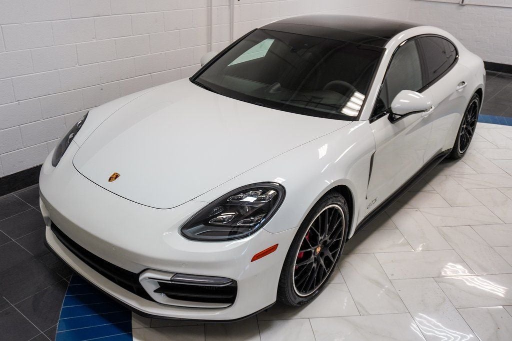 2022 Porsche Panamera GTS