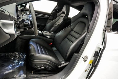 2022 Porsche Panamera GTS