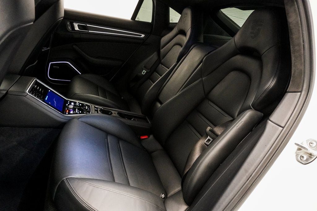 2022 Porsche Panamera GTS