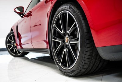 2022 Porsche Panamera 4 Platinum Edition